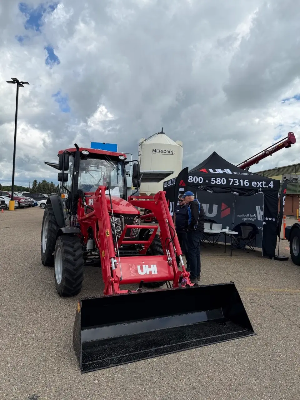 lovol-tractor-shines-at-toronto-agricultural-machinery-show